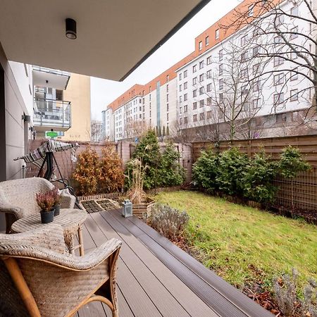 Kierbedzia 6 - Bezplatny Podziemny Parking - Free Parking - Piekny Ogrodek Z Tarasem - 2Km Lazienki Krolewskie - Wifi - Smart Tv 50 Cali - Good Apartments Varsavia Esterno foto
